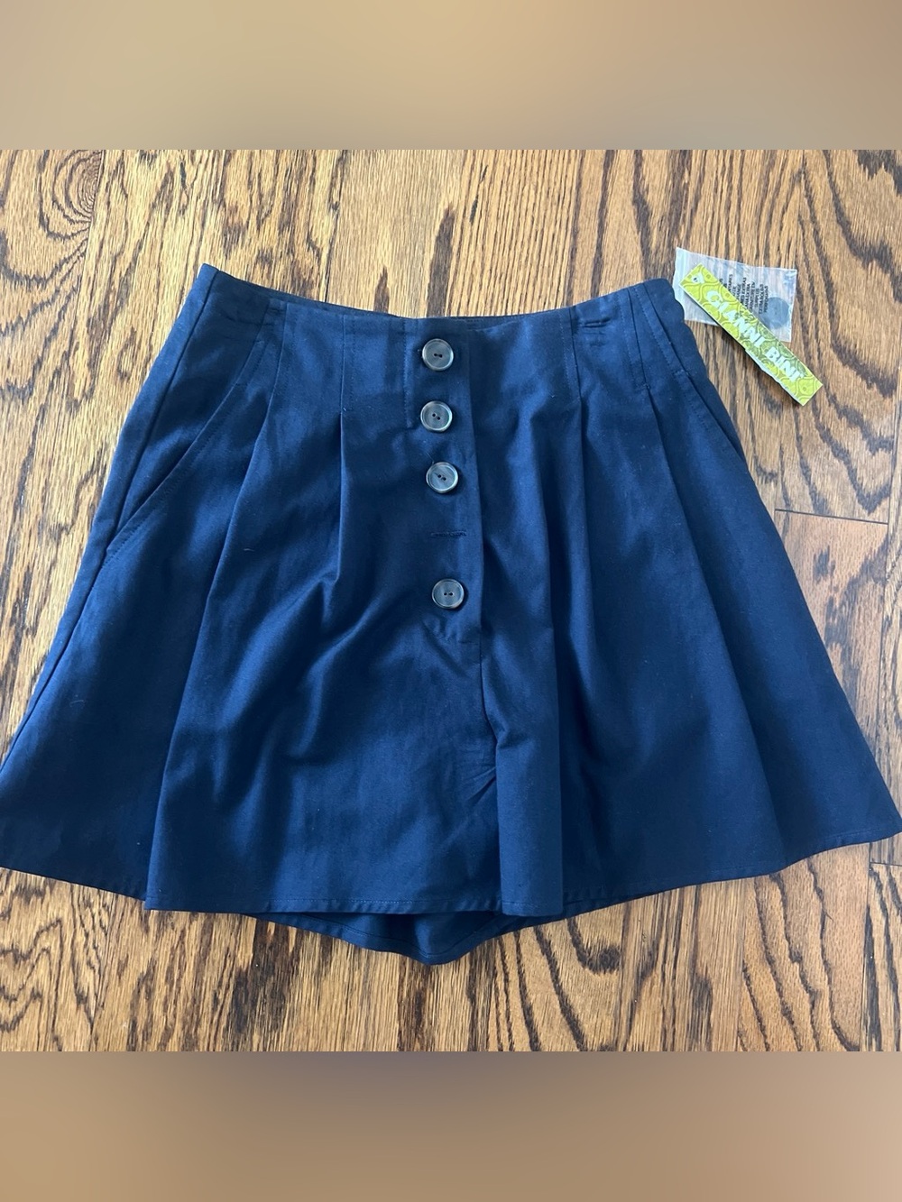Gianni Bini Navy Button-Front Pleated Shorts